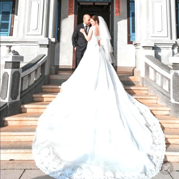 Dresses & Skirts - Wedding dress